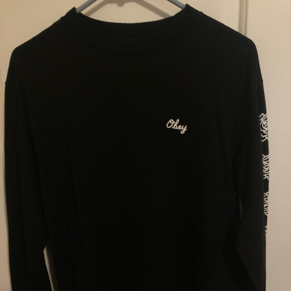 Obey long sleeve Roses